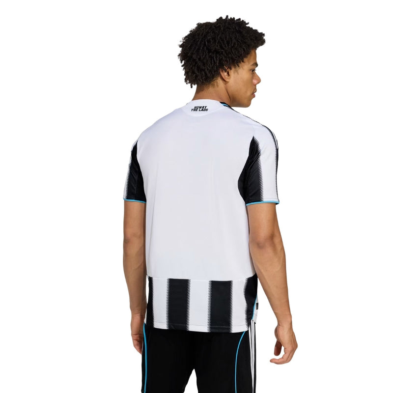 NEWCASTLE UNITED I 25/26 HOMBRE (VERSIÓN JUGADOR)